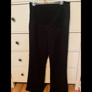 Maternity pants in black
